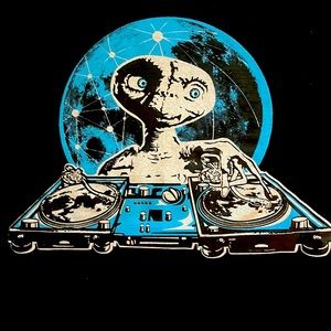 Black vintage ET t-shirt 100% cotton in size M